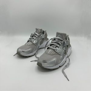 Nike Air Huarache, Silver Metallic, Women’s Size 10.5